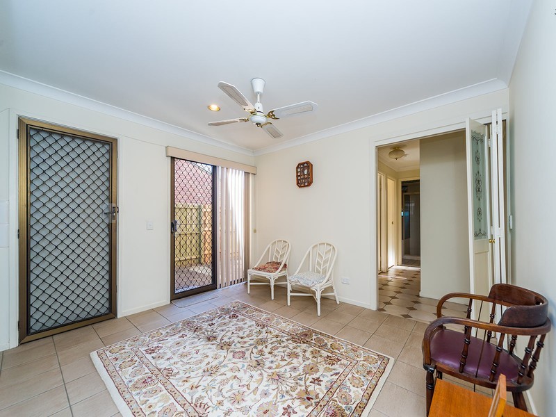2/1 Dell Court, Coombabah QLD 4216
