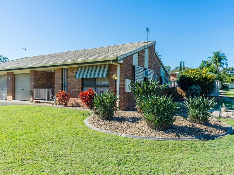 2/1 Dell Court, Coombabah QLD 4216