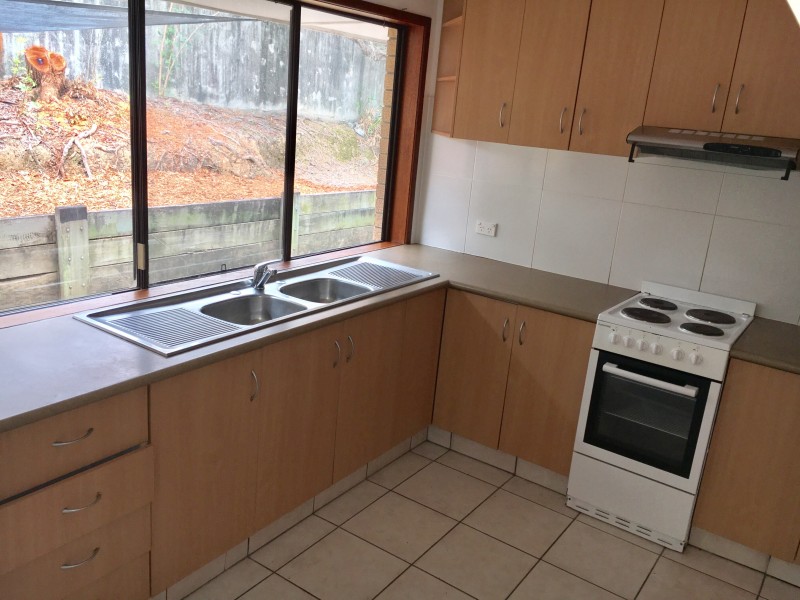 23 Loweana Street, Southport QLD 4215