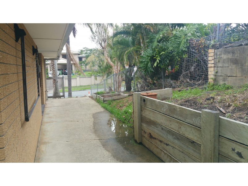 23 Loweana Street, Southport QLD 4215