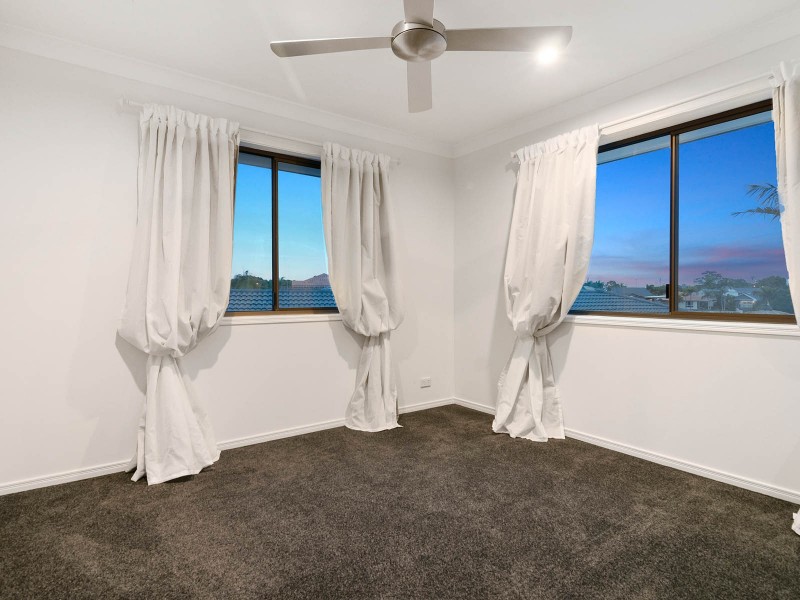 20 Cockleshell Court, Runaway Bay QLD 4216