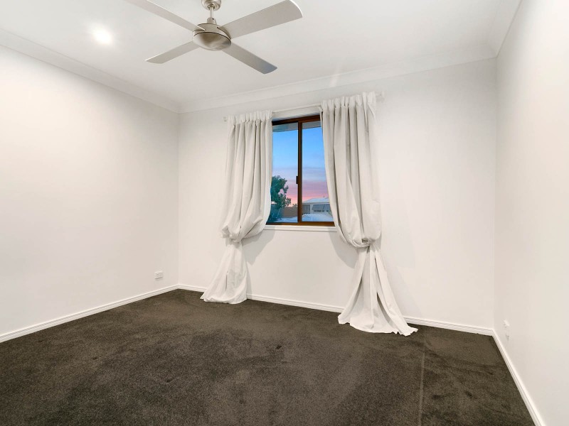 20 Cockleshell Court, Runaway Bay QLD 4216