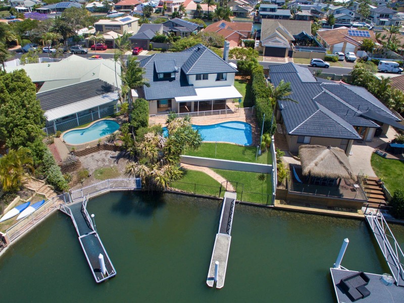 20 Cockleshell Court, Runaway Bay QLD 4216