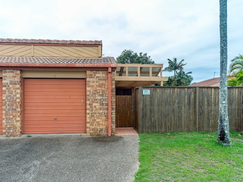 2/7 Maiala Close, Paradise Point QLD 4216