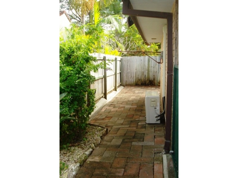 2/49 Botanical Drive, Labrador QLD 4215