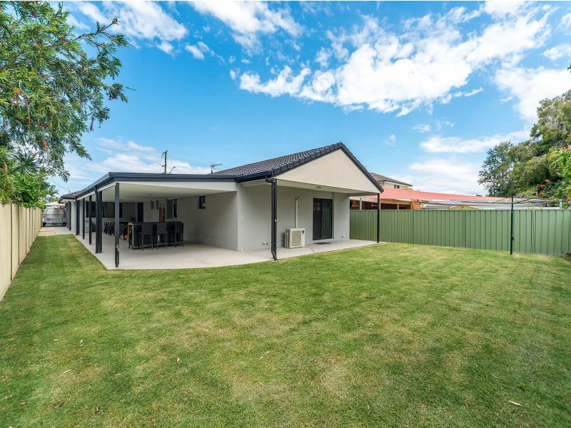 40 Morala Avenue, Runaway Bay QLD 4216