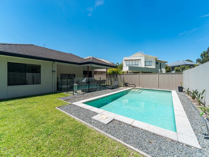 7 Fleetwood Court, Helensvale QLD 4212