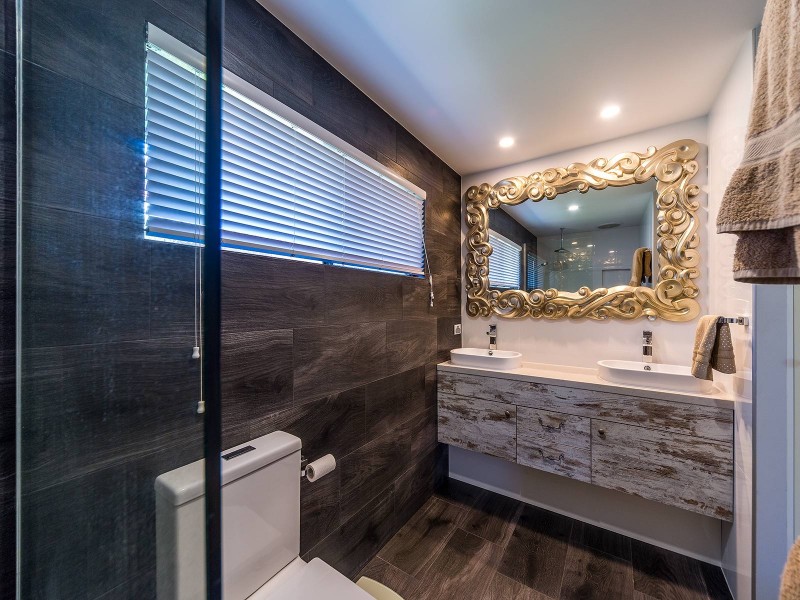 12 Hyacinth Avenue, Hollywell QLD 4216