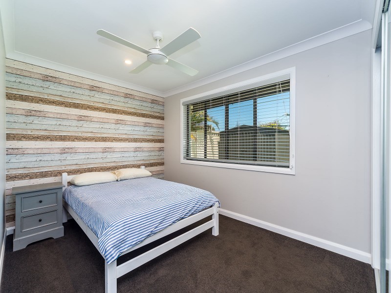 12 Hyacinth Avenue, Hollywell QLD 4216