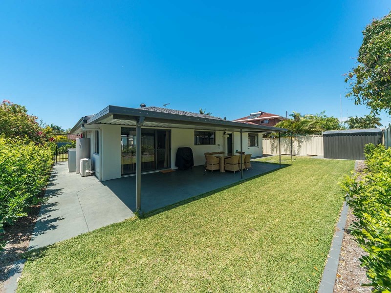 12 Hyacinth Avenue, Hollywell QLD 4216