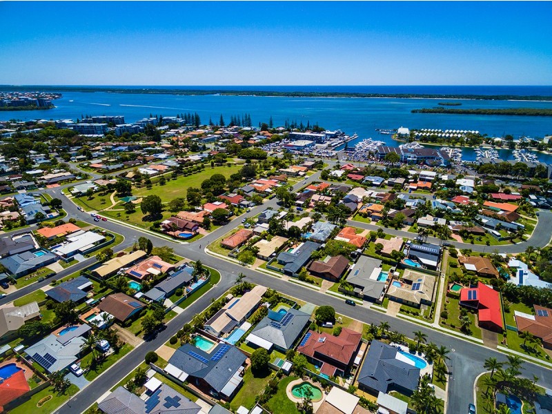 12 Hyacinth Avenue, Hollywell QLD 4216