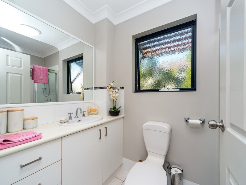 9/31 Middle Street, Labrador QLD 4215