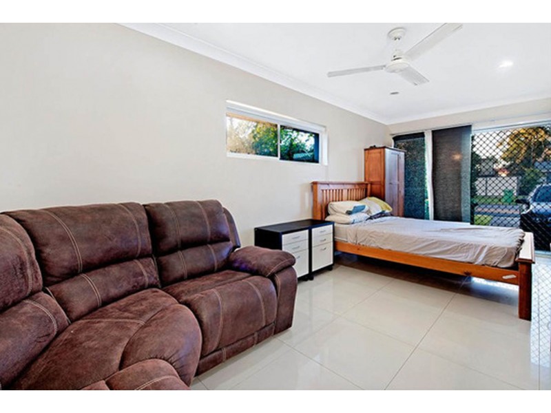 10 Bluegum Avenue, Hollywell QLD 4216