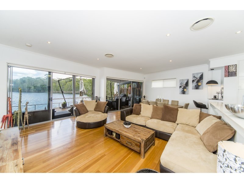 42/1 Manacor Place, Coombabah QLD 4216