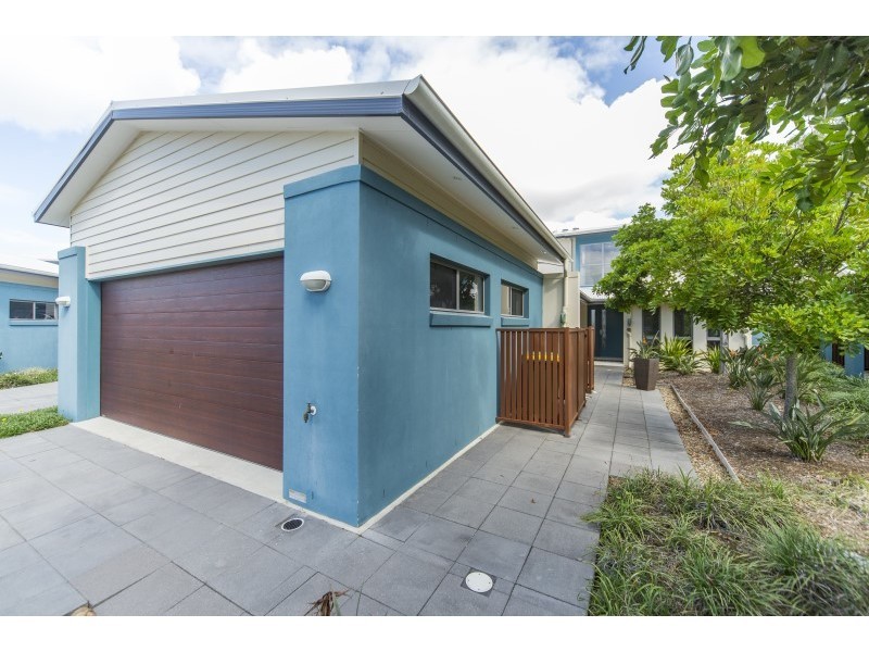 42/1 Manacor Place, Coombabah QLD 4216
