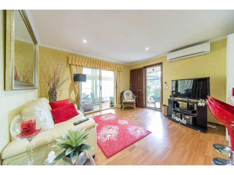 1/34 Kangaroo Avenue, Coombabah QLD 4216