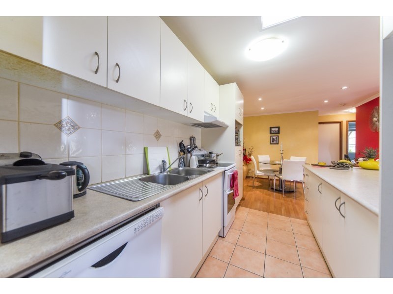 1/34 Kangaroo Avenue, Coombabah QLD 4216