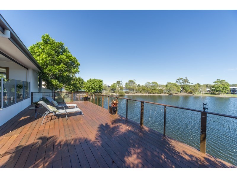 19 Manacor Place, Coombabah QLD 4216