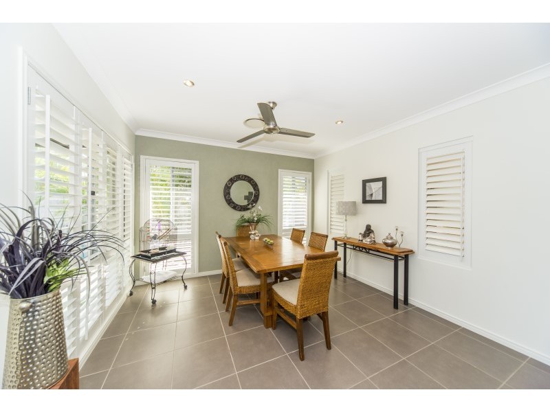 19 Manacor Place, Coombabah QLD 4216