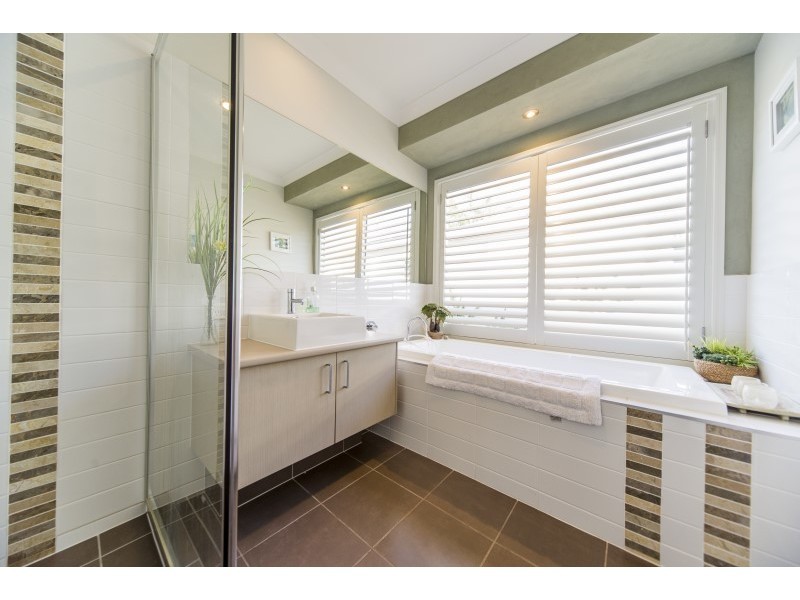 19 Manacor Place, Coombabah QLD 4216