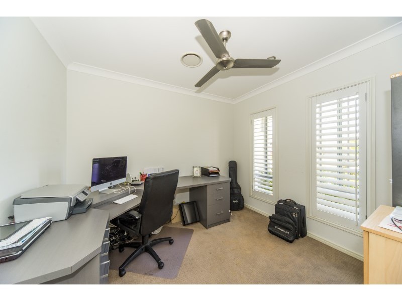 19 Manacor Place, Coombabah QLD 4216