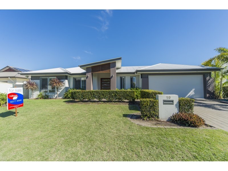 19 Manacor Place, Coombabah QLD 4216