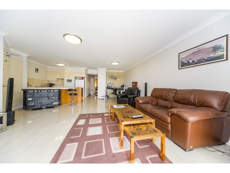 51/22 Jennifer Avenue, Runaway Bay QLD 4216