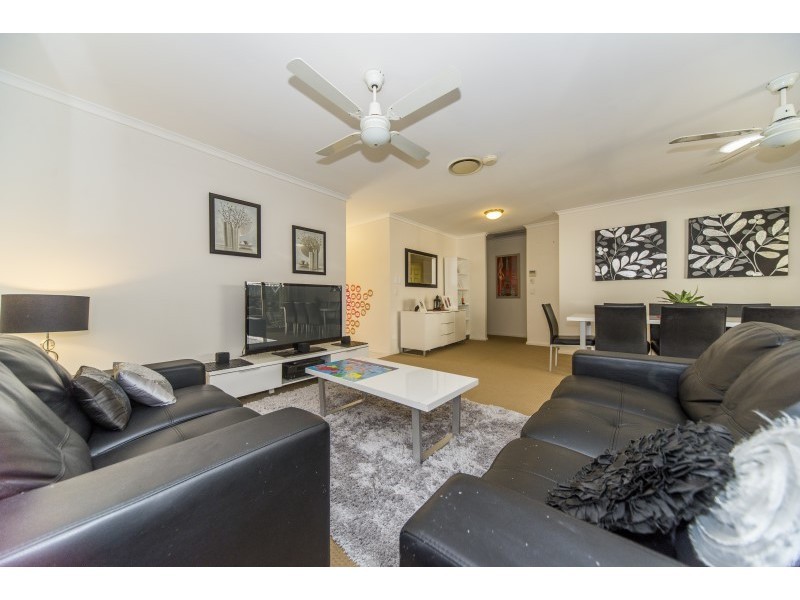 1/414 Pine Ridge Road, Coombabah QLD 4216