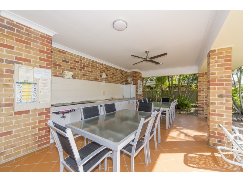 1/414 Pine Ridge Road, Coombabah QLD 4216