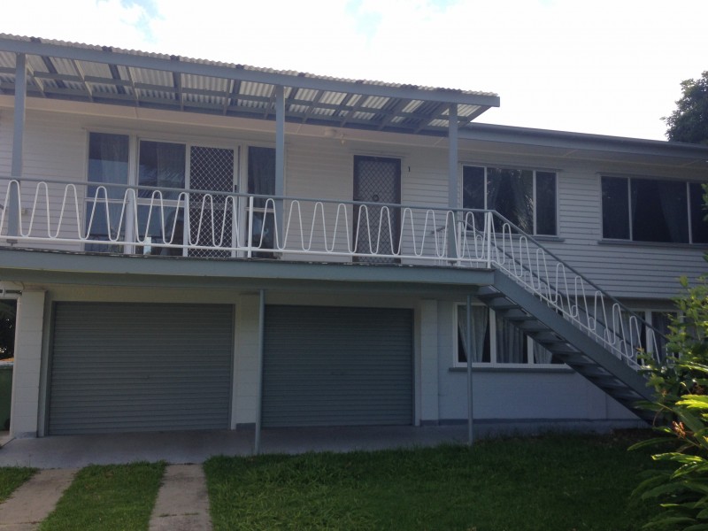 18 Goss Avenue, Labrador QLD 4215