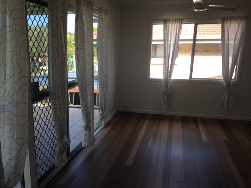 18 Goss Avenue, Labrador QLD 4215