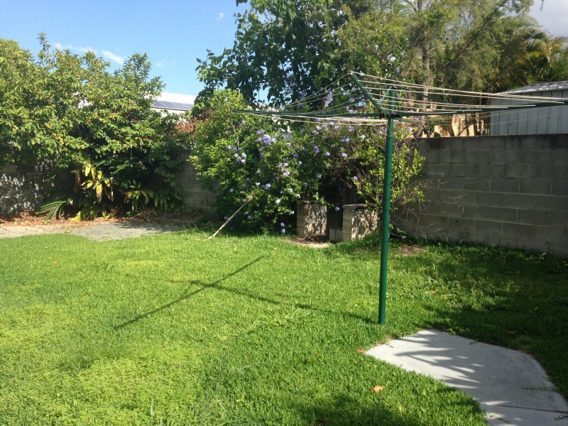 18 Goss Avenue, Labrador QLD 4215