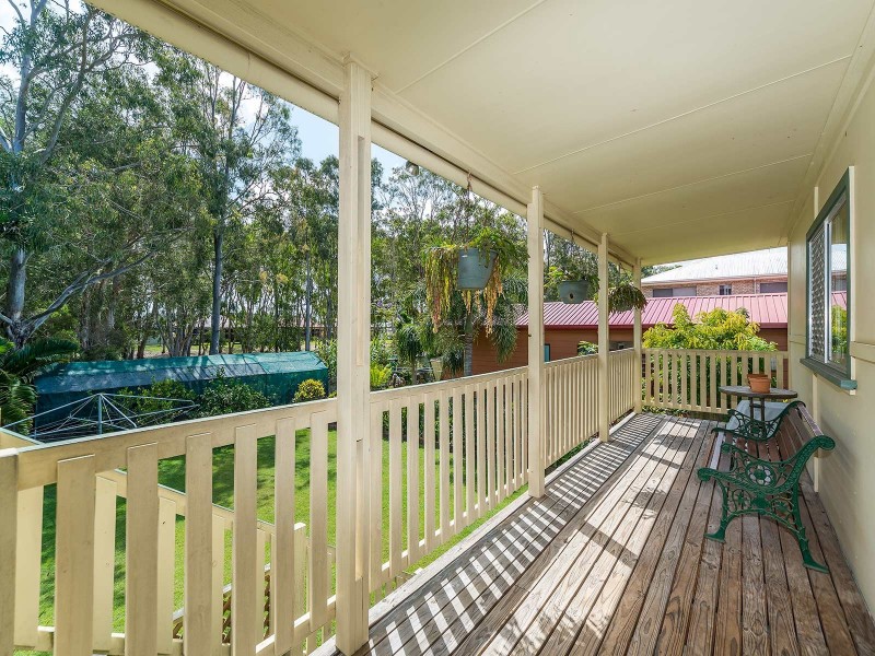 16 Tarni Street, Coombabah QLD 4216