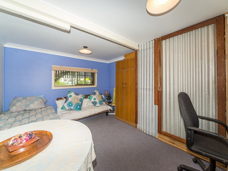 16 Tarni Street, Coombabah QLD 4216