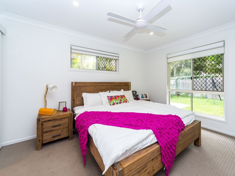 45 Poinsettia Avenue, Hollywell QLD 4216