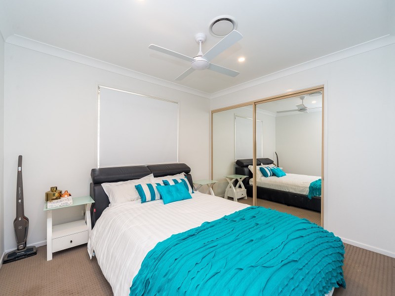 45 Poinsettia Avenue, Hollywell QLD 4216