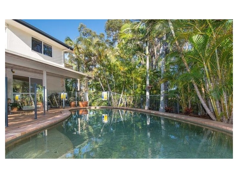 16 Chichester Drive, Arundel QLD 4214