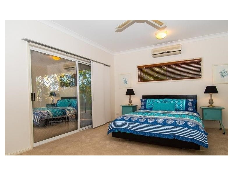 16 Chichester Drive, Arundel QLD 4214