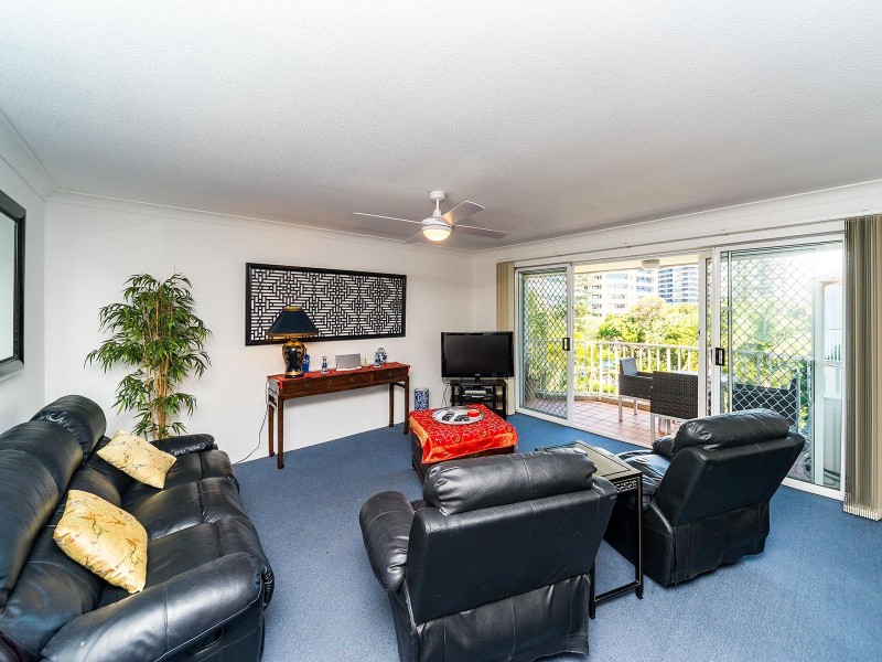41/37 Bayview Street, Runaway Bay QLD 4216
