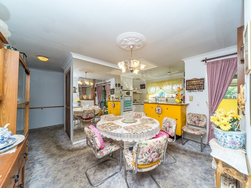 10 Bass Place, Paradise Point QLD 4216