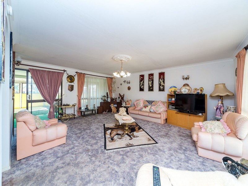 10 Bass Place, Paradise Point QLD 4216