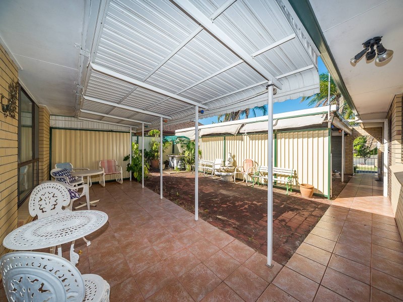 10 Bass Place, Paradise Point QLD 4216