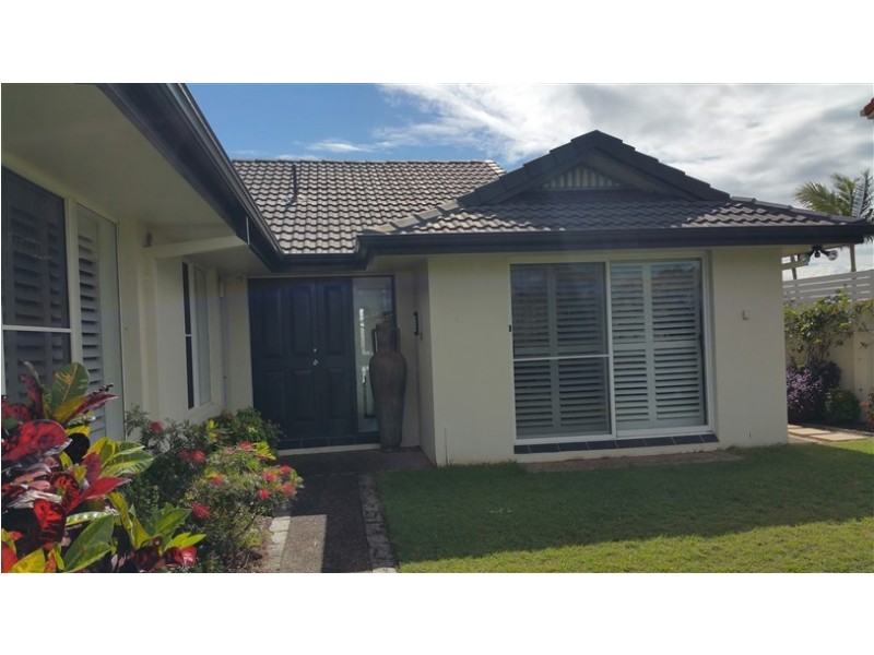 71 Limetree Parade, Runaway Bay QLD 4216