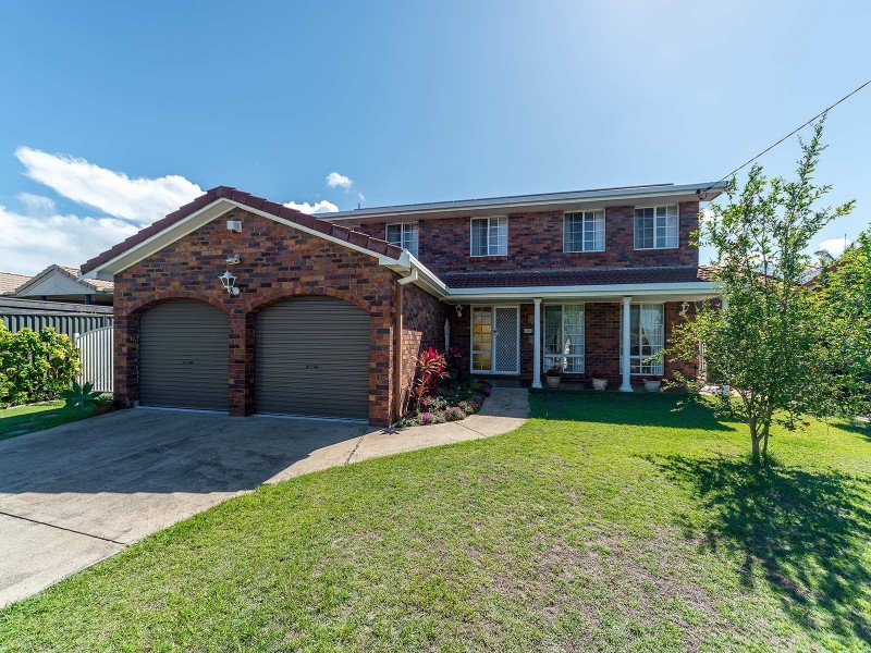 374 Bayview Street, Hollywell QLD 4216