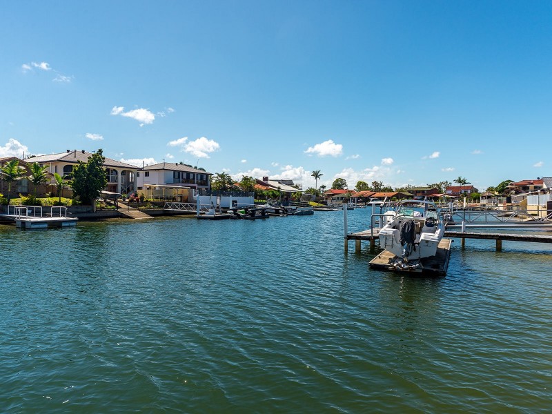 374 Bayview Street, Hollywell QLD 4216