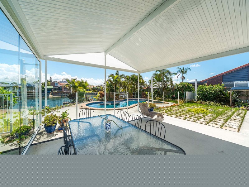 374 Bayview Street, Hollywell QLD 4216