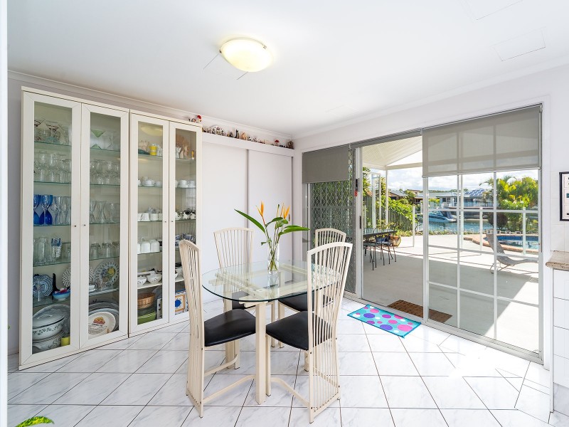 374 Bayview Street, Hollywell QLD 4216