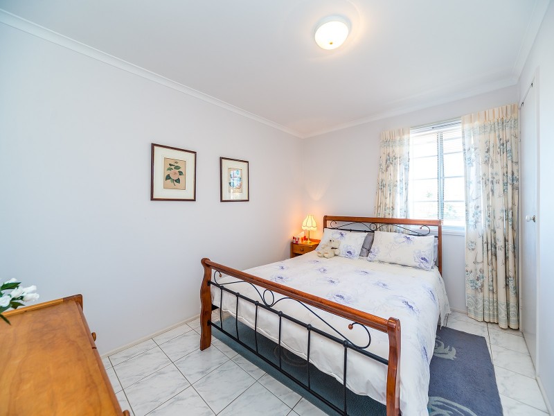 374 Bayview Street, Hollywell QLD 4216