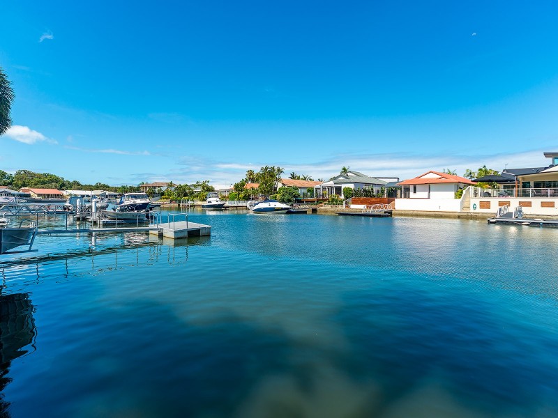 440 Oxley Drive, Runaway Bay QLD 4216