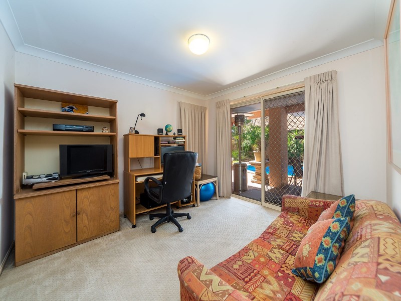 440 Oxley Drive, Runaway Bay QLD 4216